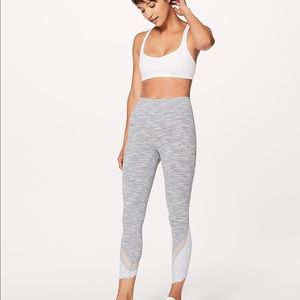 Wonder under crop II  in silver spoon lululemon.